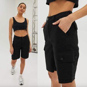 Aritzia Black Women's Cargo Shorts